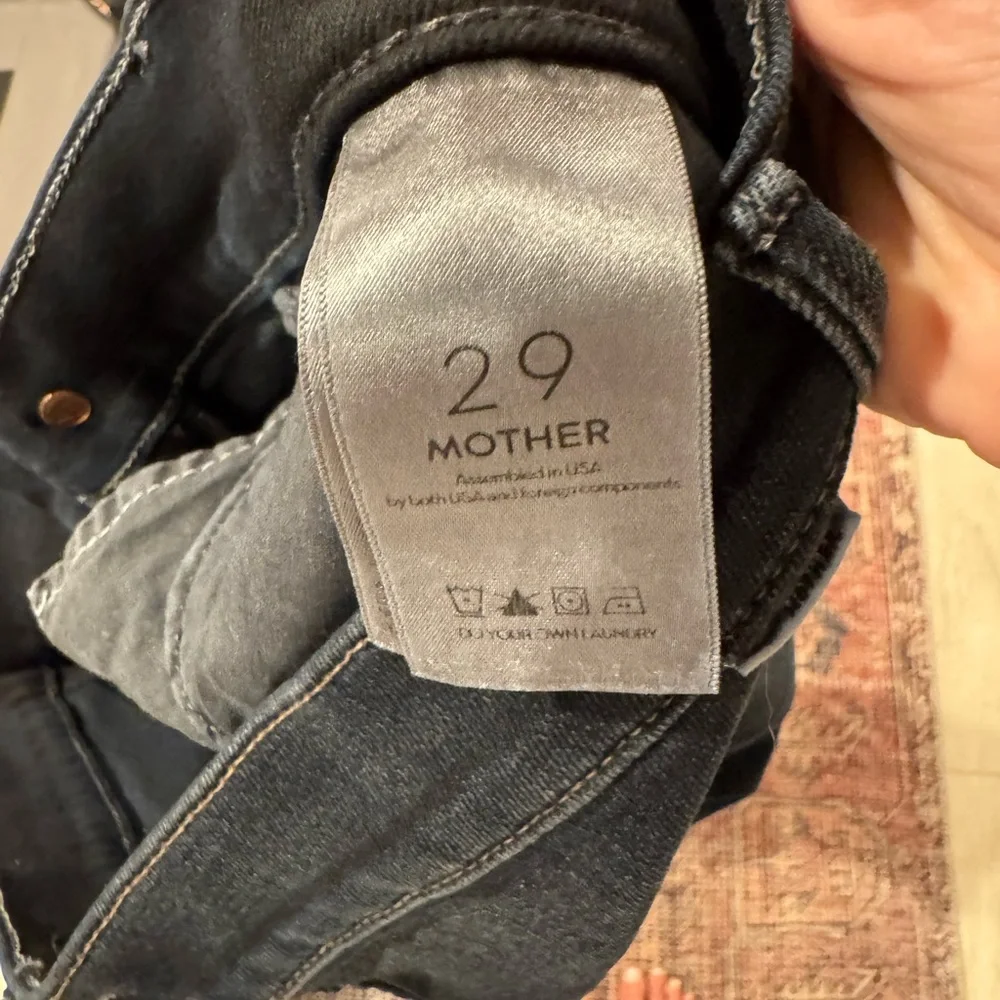 MOTHER High-Rise Fray Hem Skinny Jeans – Dark Indigo - Picture 3 of 3